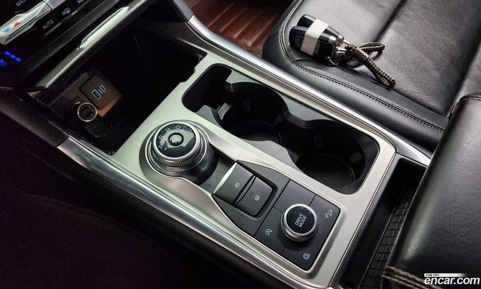 Ford Explorer 6th Gen 2020 1FMSK8FH0LGC71145 — 9