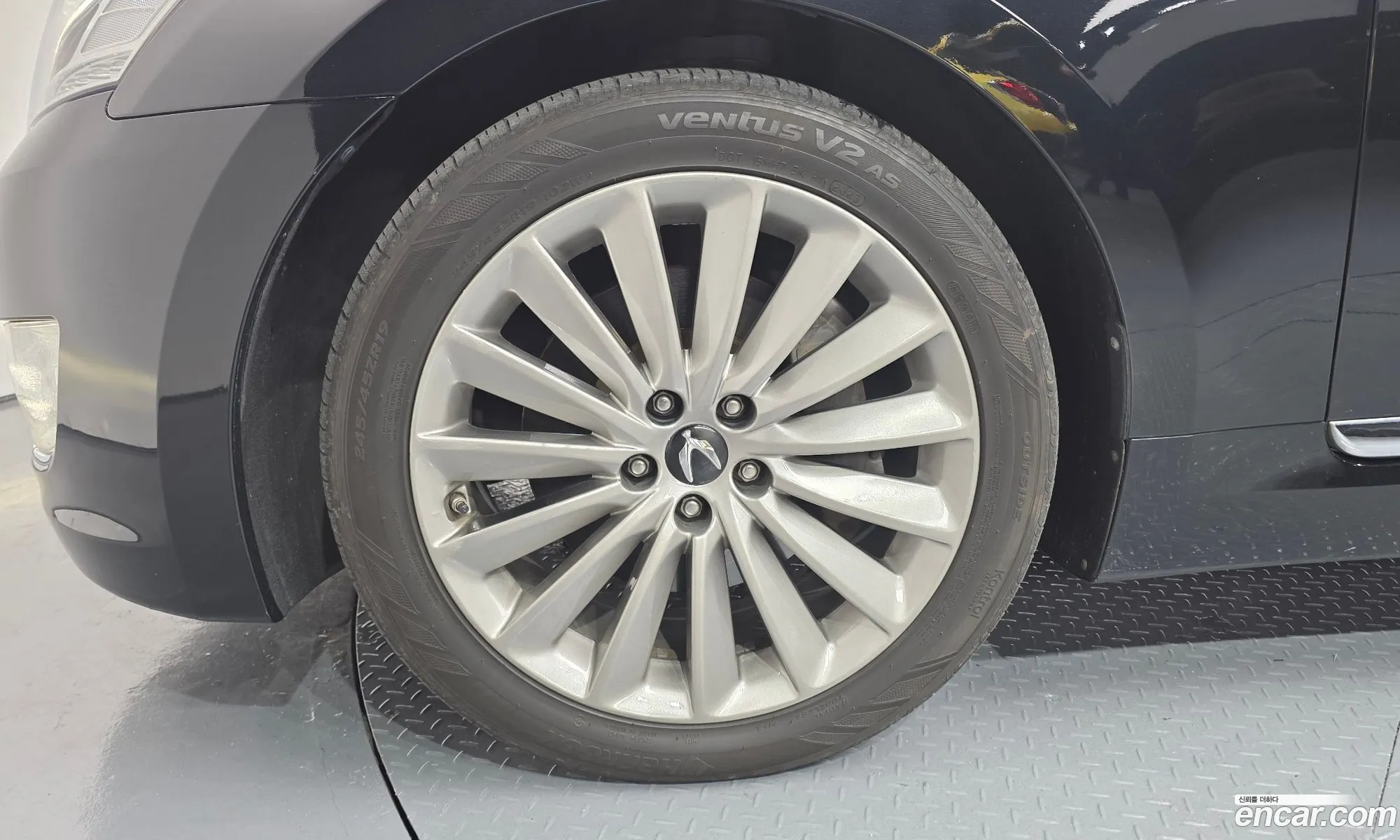 Hyundai Equus 2014 — 13