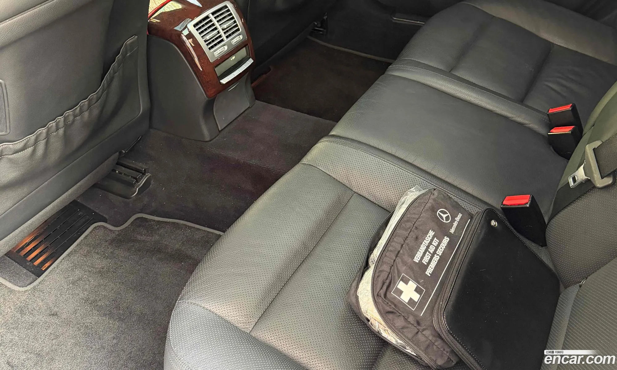 Mercedes-Benz S-Class W221 2010 — 14