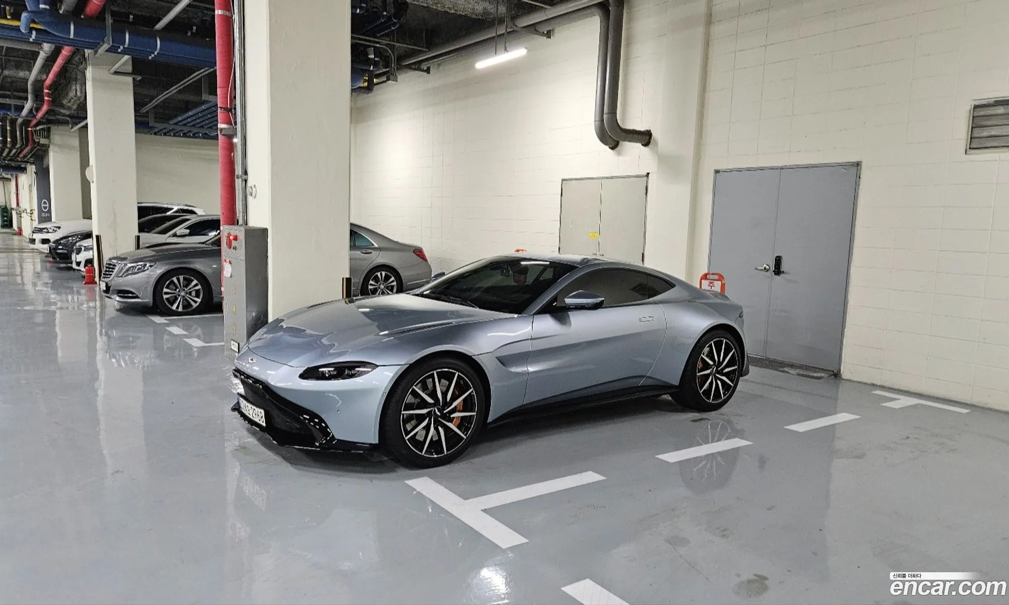 Aston Martin Vantage 2020 — 12