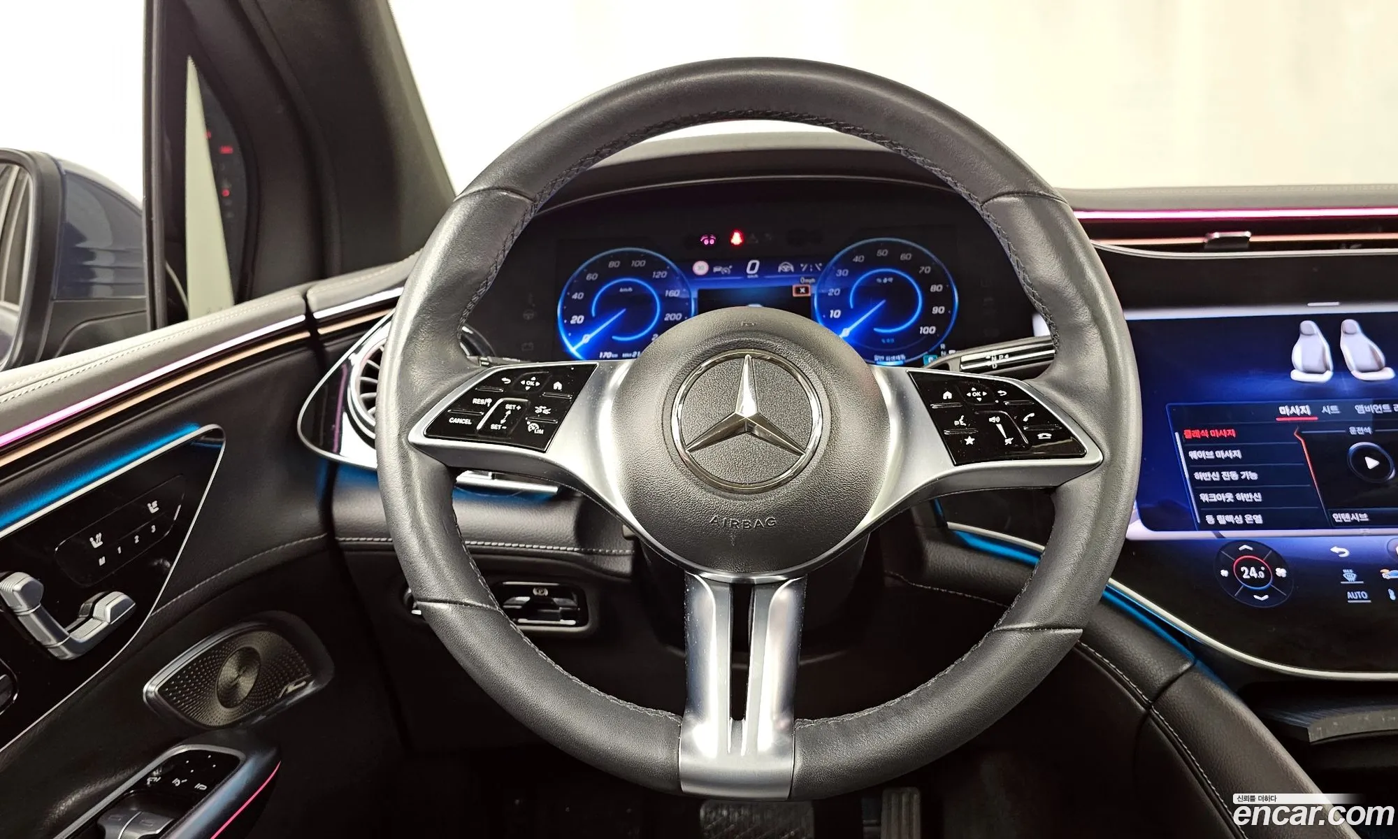 Mercedes-Benz EQE SUV X294 2023 — 13