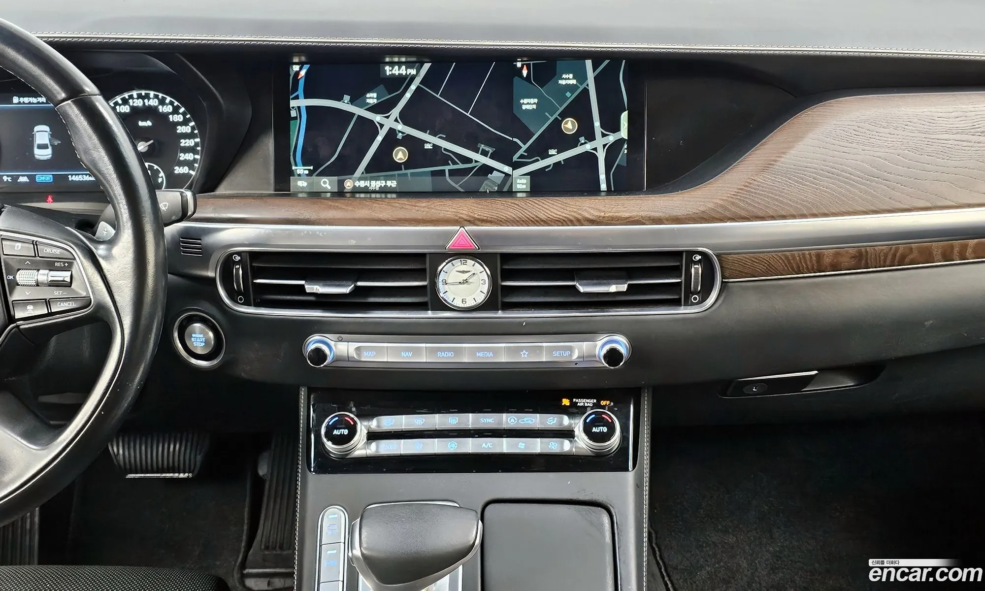 Genesis G90 2018 — 20