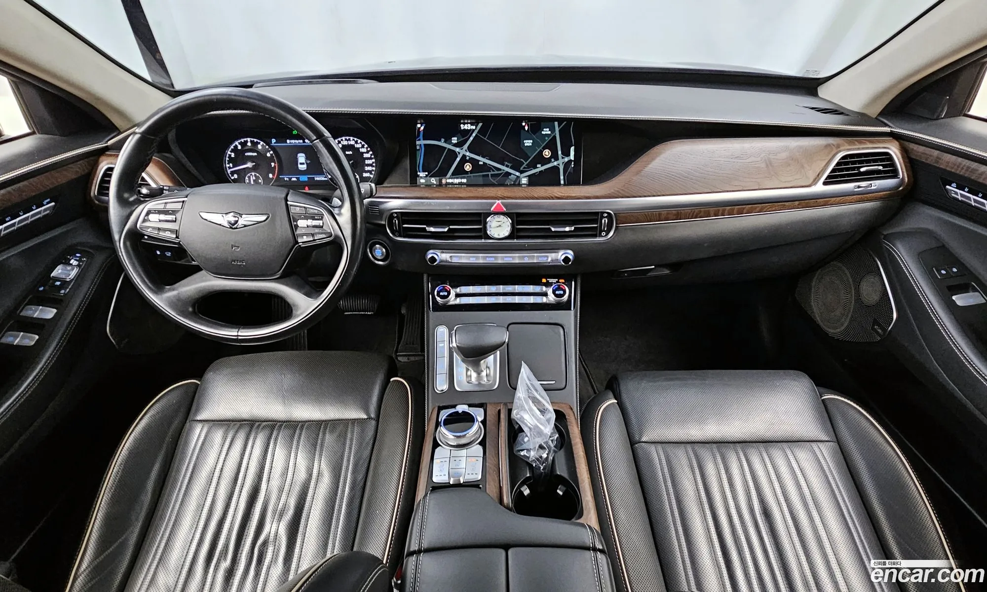 Genesis G90 2018 — 15