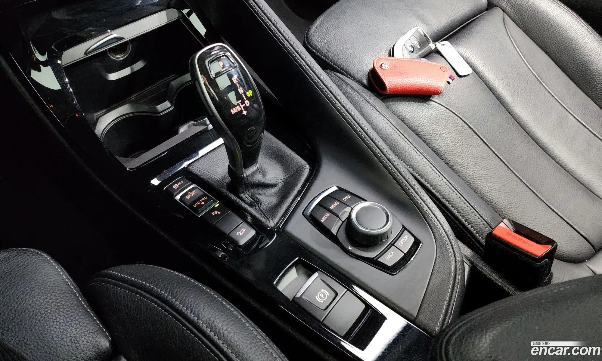 BMW X1 2019 WBAJJ1108K3H48793 — 18
