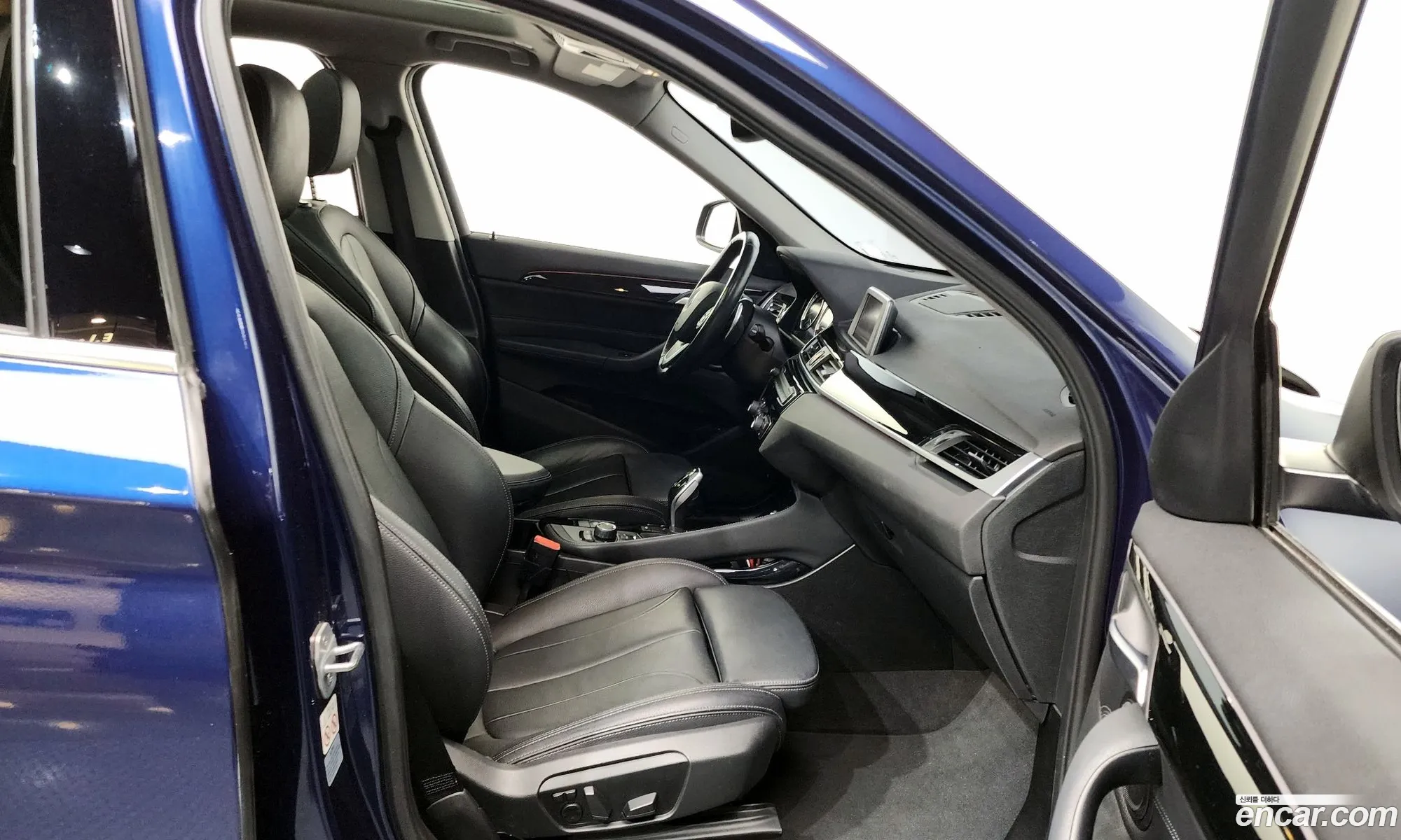 BMW X1 2019 WBAJJ1108K3H48793 — 12