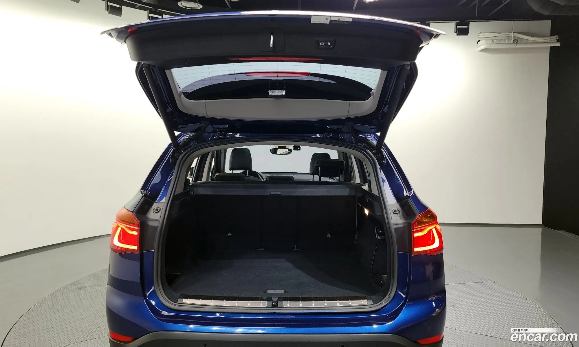 BMW X1 2019 WBAJJ1108K3H48793 — 7