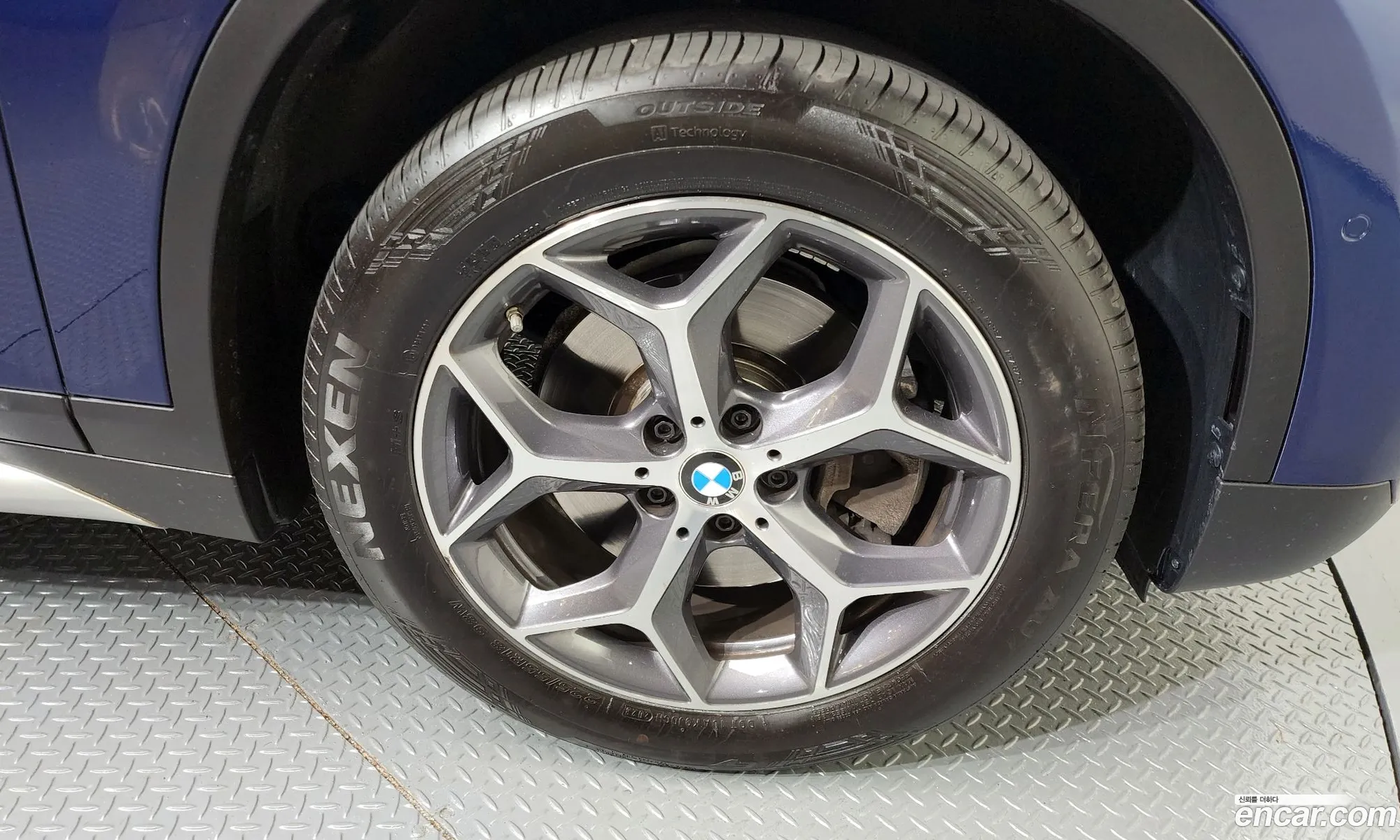 BMW X1 2019 WBAJJ1108K3H48793 — 2