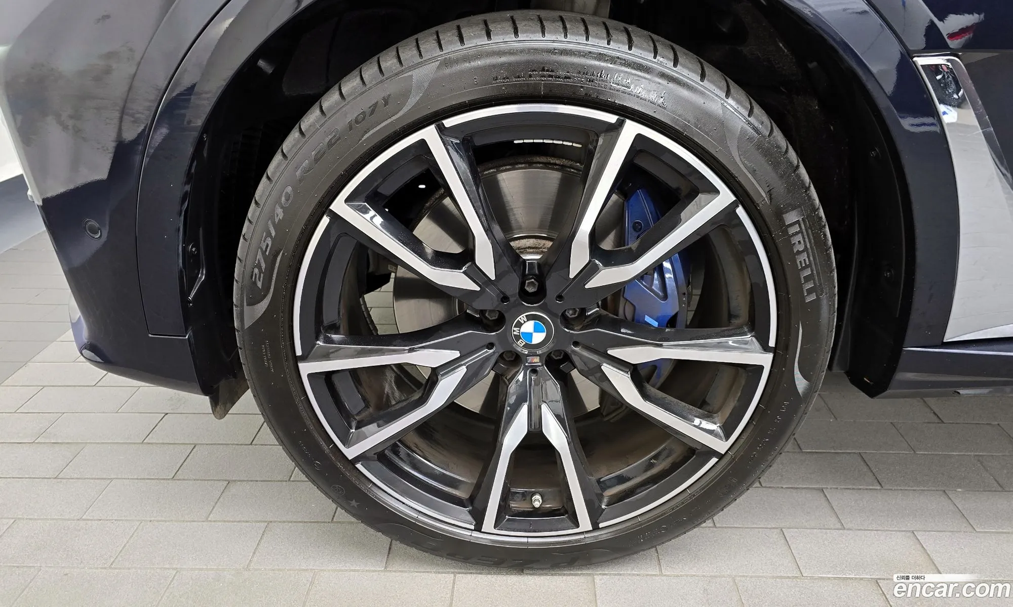 BMW X7 2021 — 19