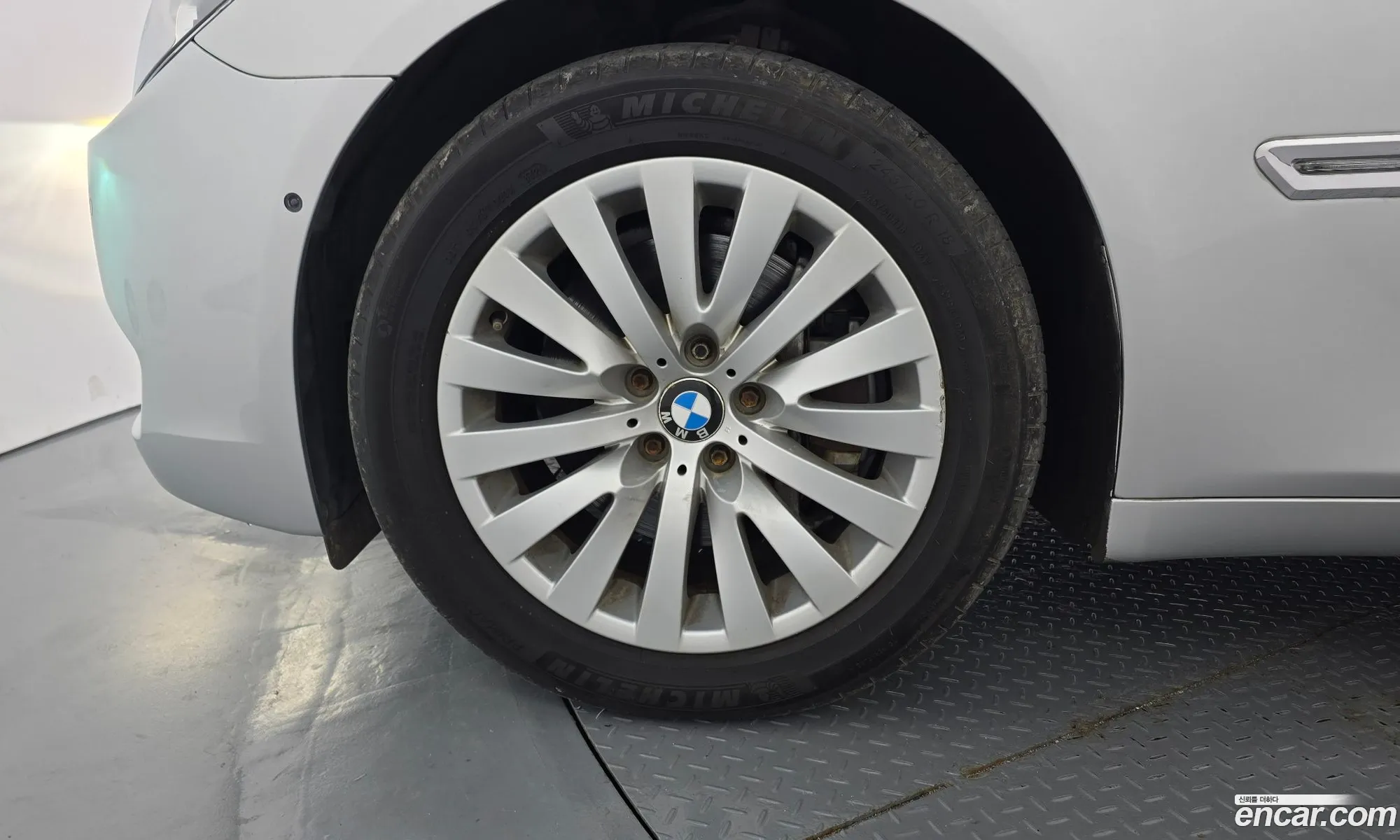 BMW 7 Series 2009 WBAKB41019CY48342 — 18