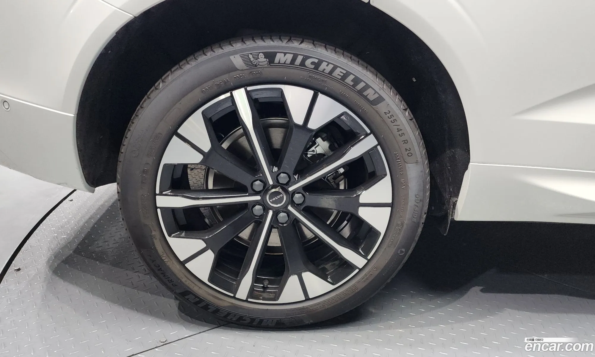 Volvo XC60 2025 — 11