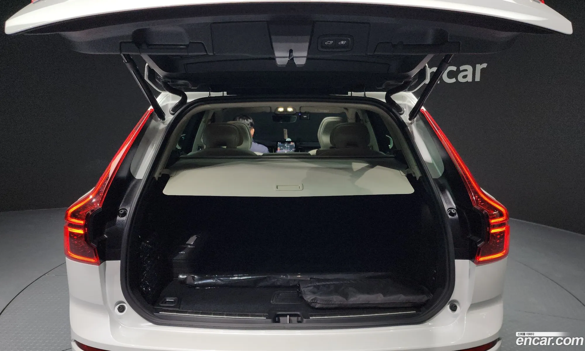 Volvo XC60 2025 — 19