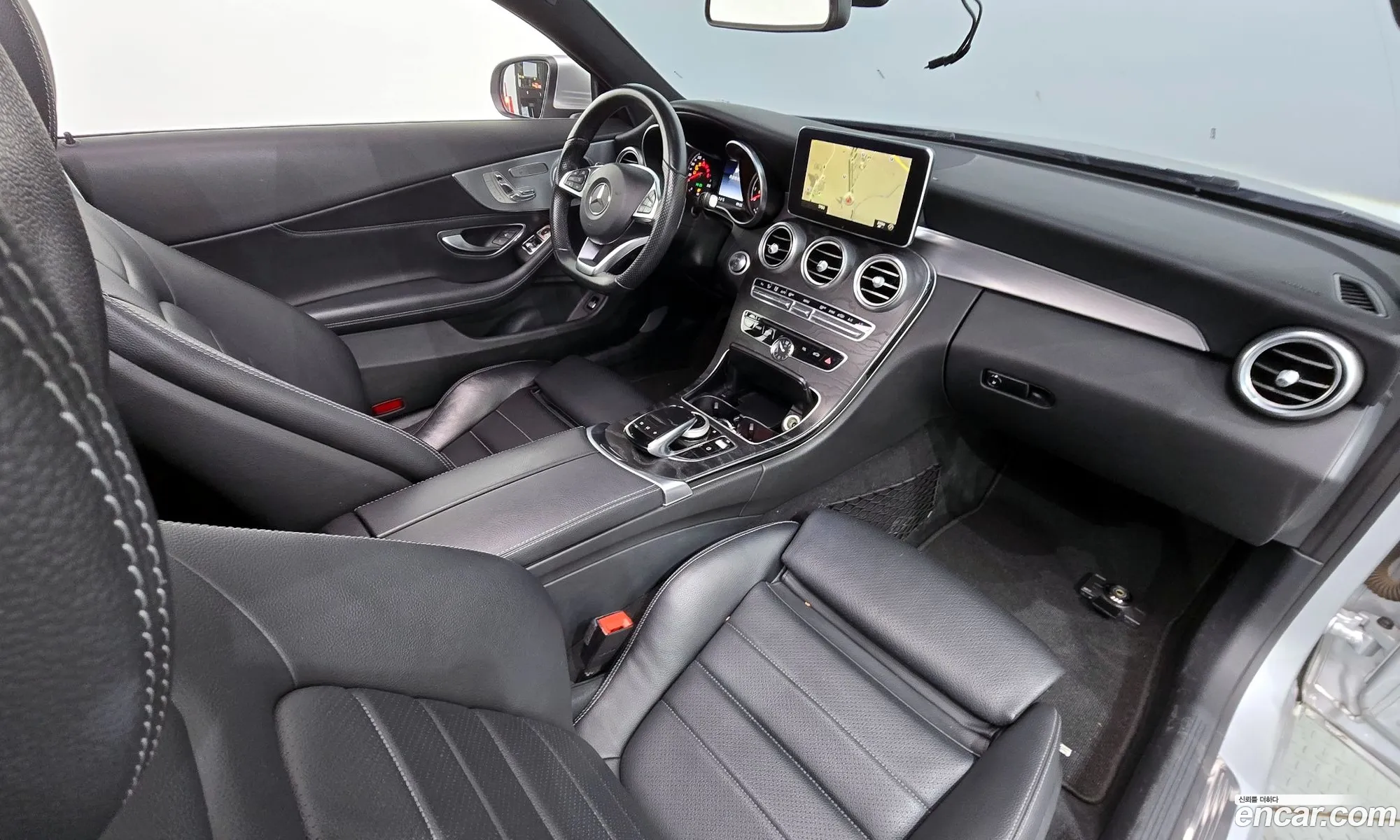 Mercedes-Benz C-Class W205 2016 — 13