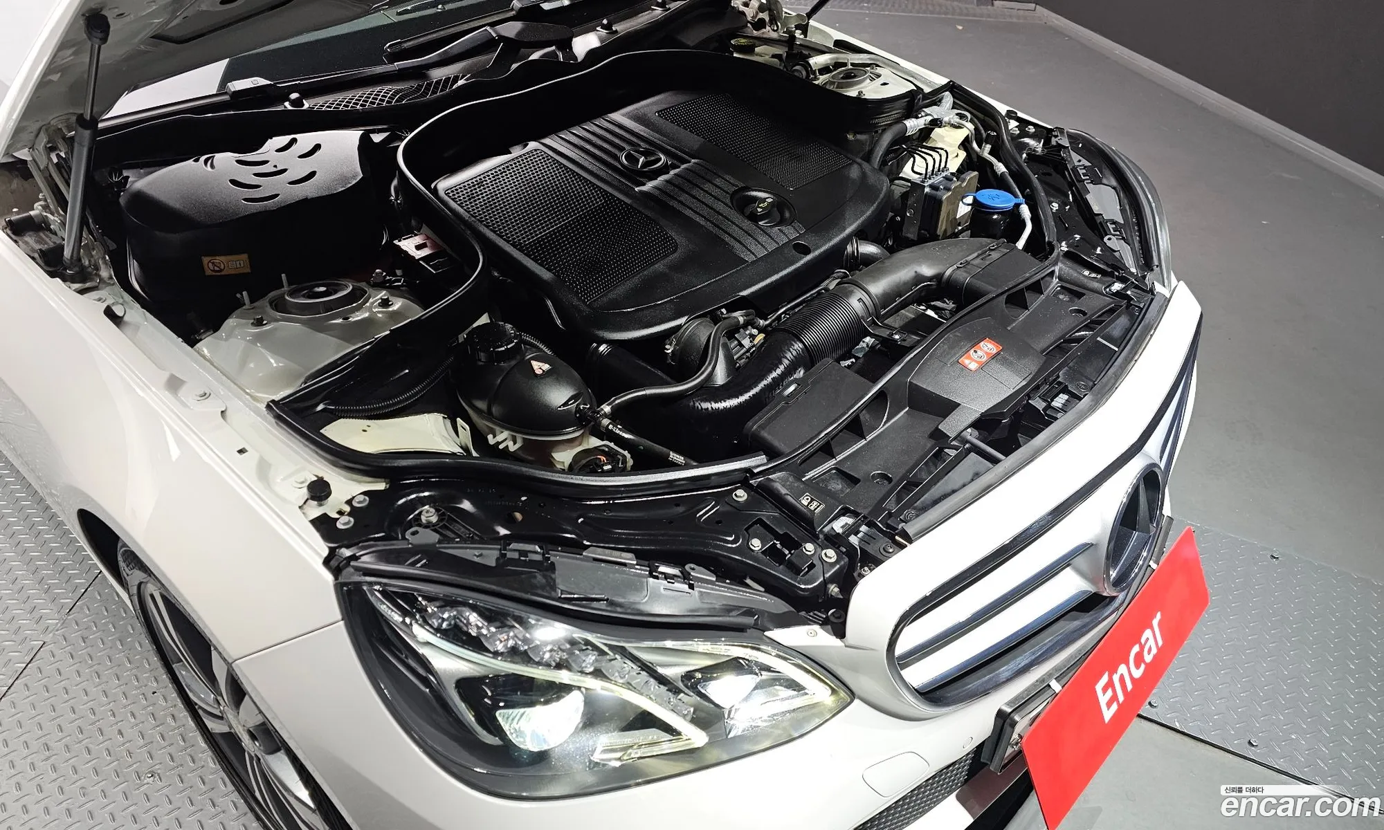 Mercedes-Benz E-Class W212 2015 — 15