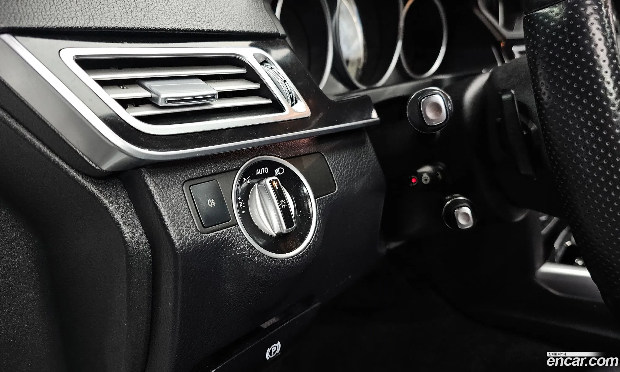 Mercedes-Benz E-Class W212 2015 — 10