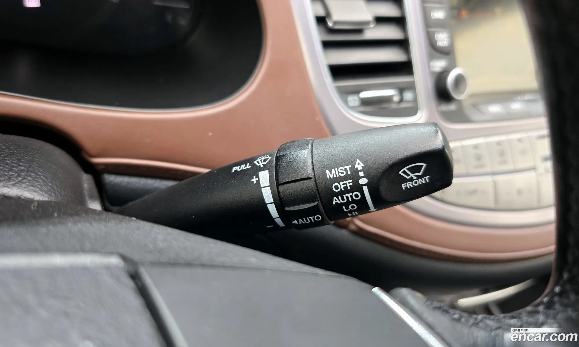 Hyundai Genesis 2011 — 2