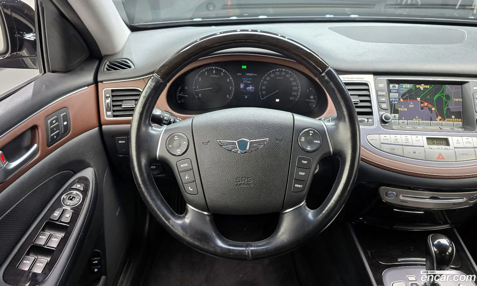 Hyundai Genesis 2011 — 11