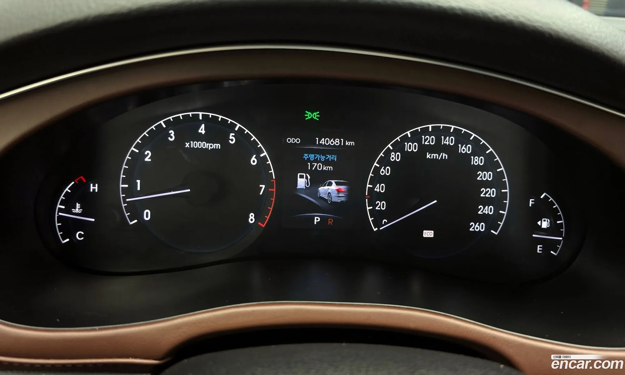 Hyundai Genesis 2011 — 13