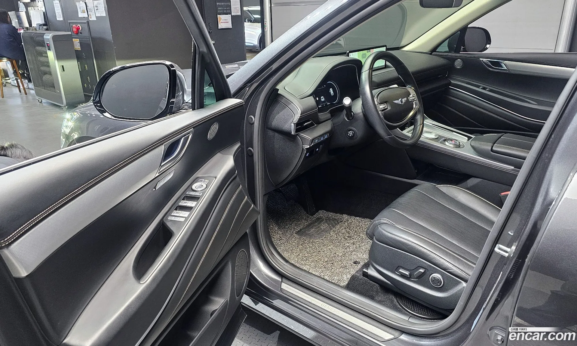 Genesis GV80 2021 — 18
