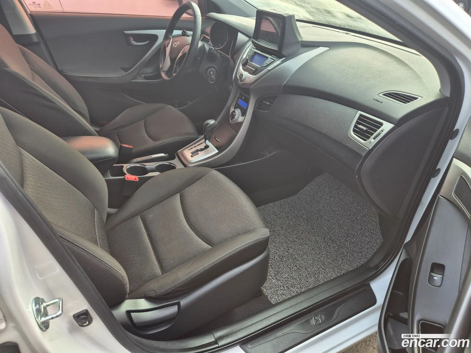 Hyundai Elantra MD 2010 — 6