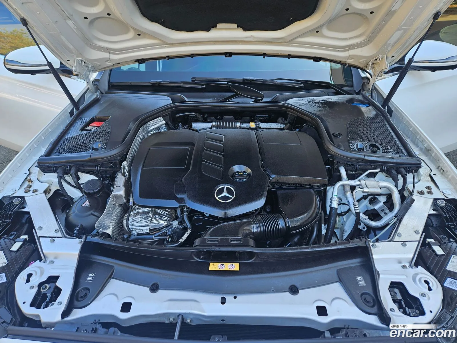 Mercedes-Benz E-Class W213 2022 — 13