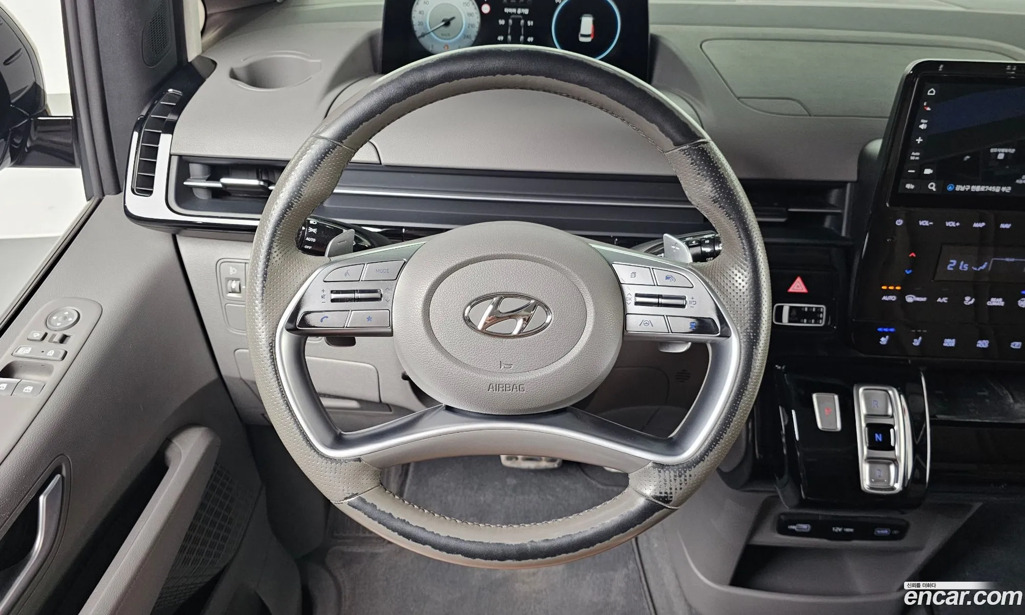 Hyundai Staria 2021 — 13