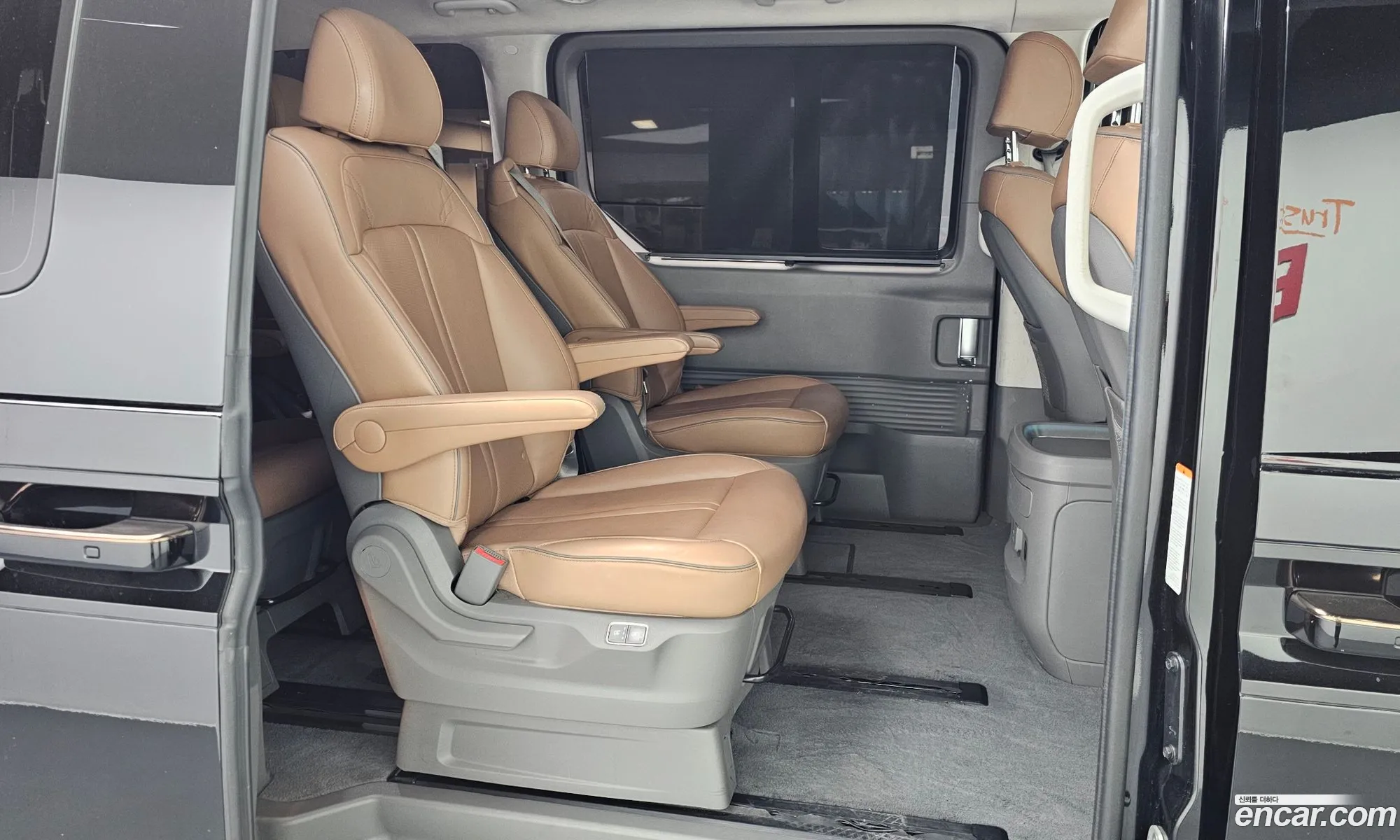 Hyundai Staria 2021 — 8