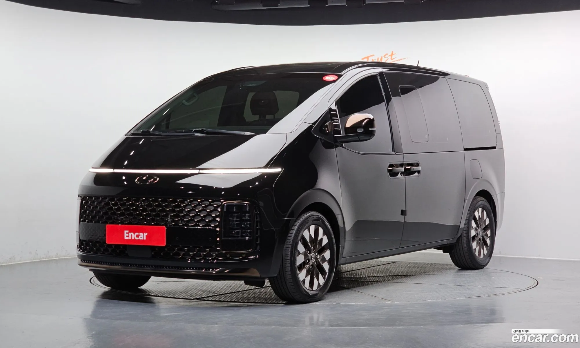 Hyundai Staria 2021 — 3