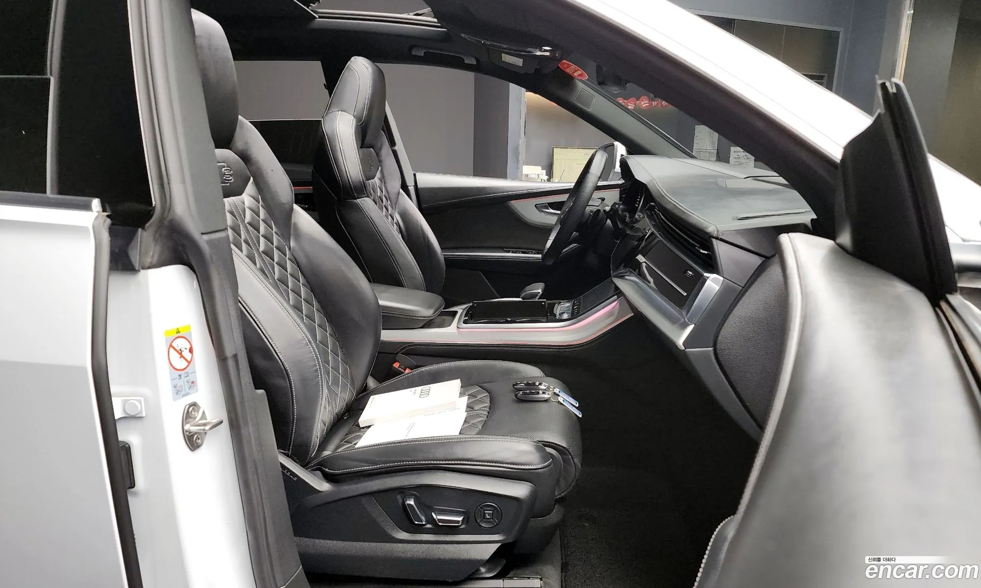 Audi Q8 2020 WAUZZZF13LD013627 — 11