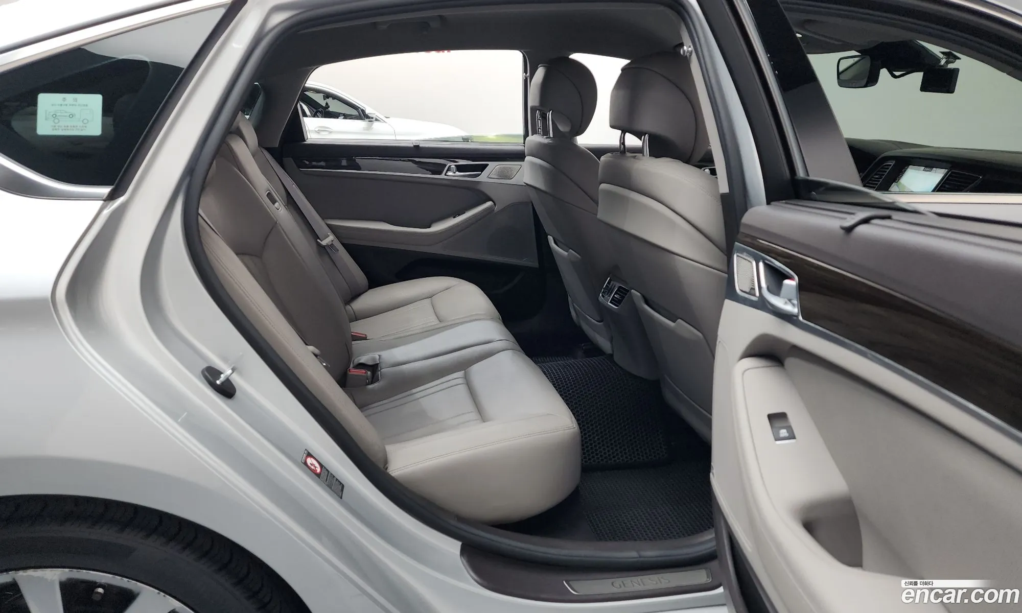 Genesis G80 2019 — 8