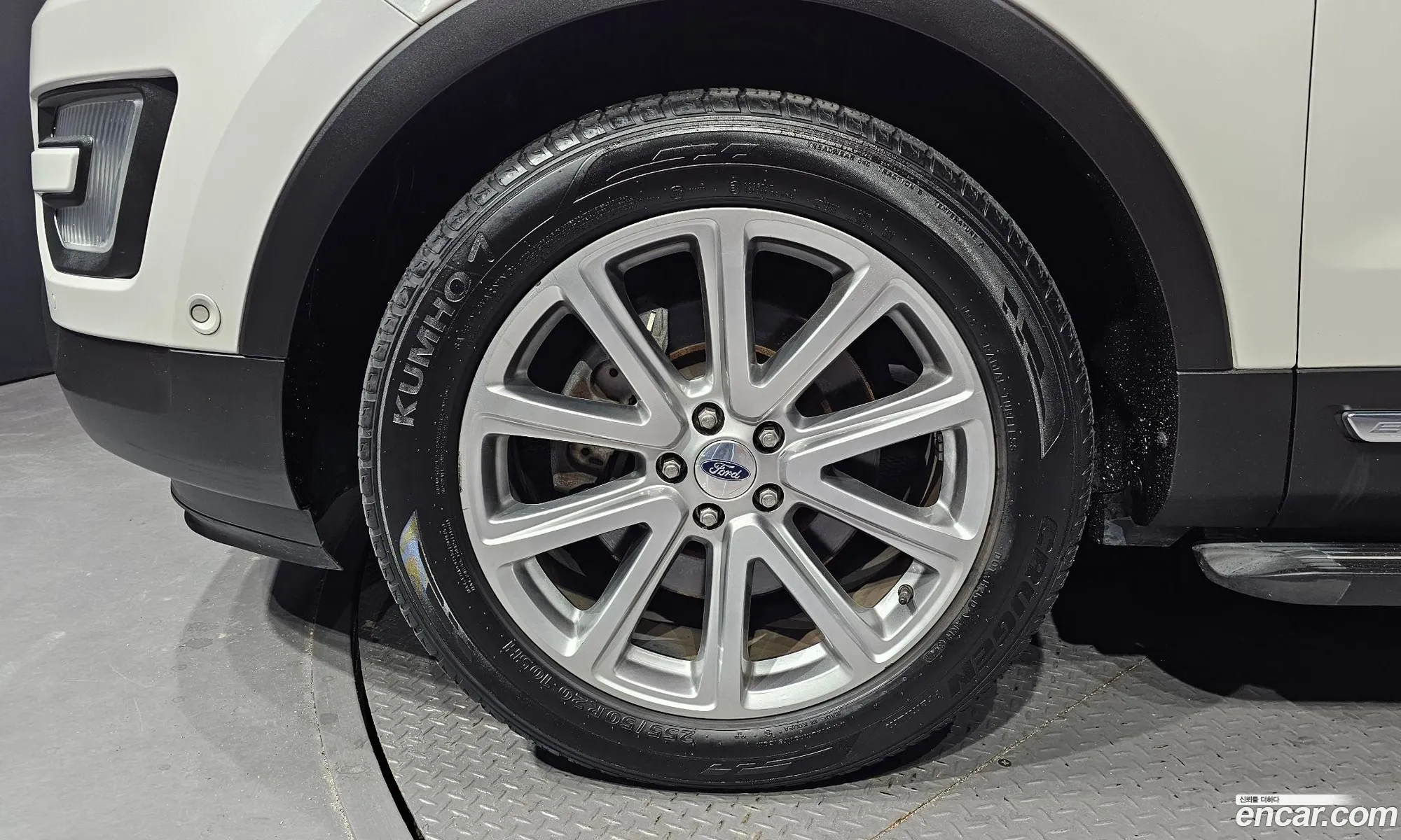 Ford Explorer 2017 1FM5K8FH3HGB24810 — 18