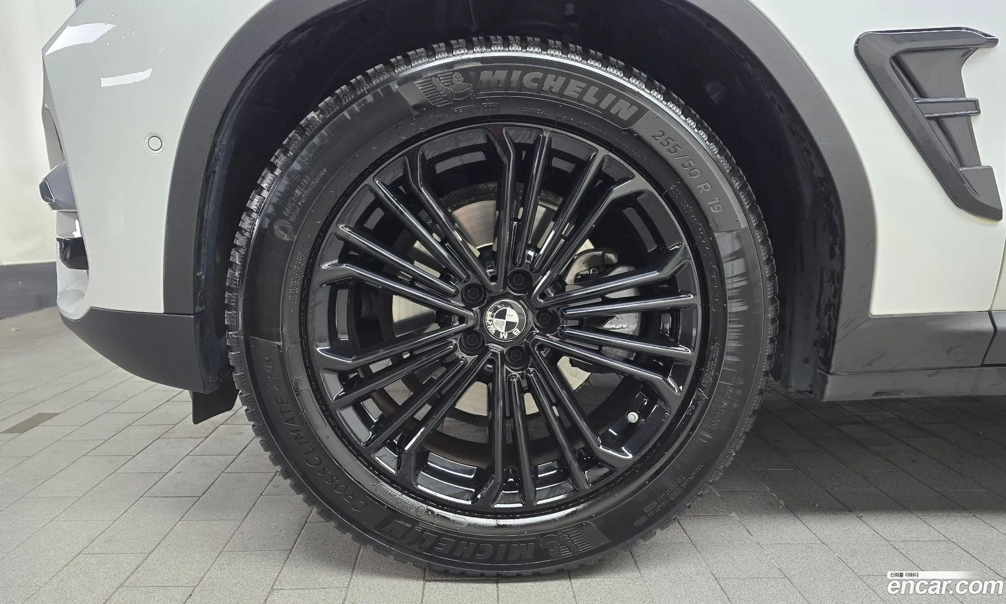 BMW X3 2020 WBA51BG07L9D23997 — 17
