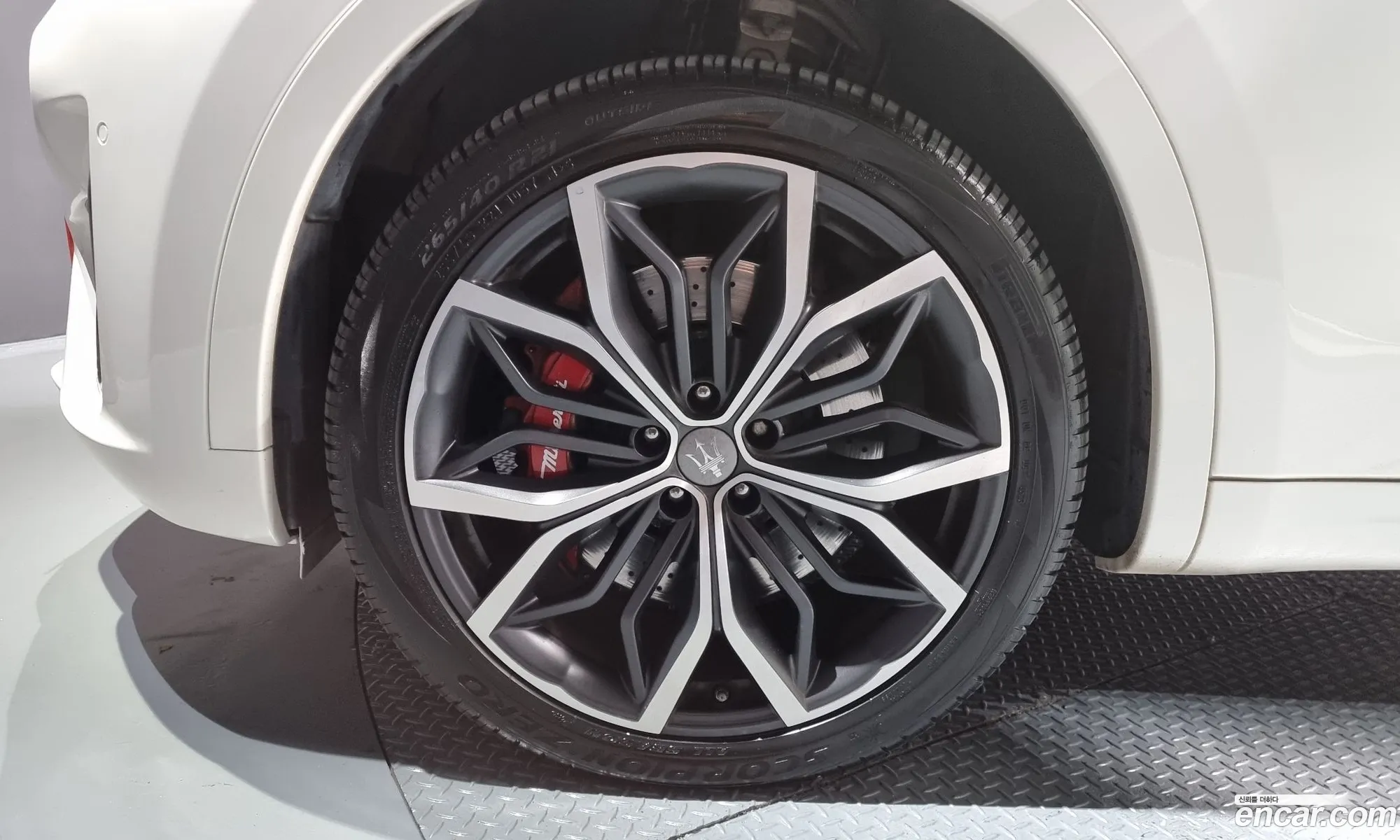 Maserati Levante 2018 ZN661ZUG2KX308038 — 17