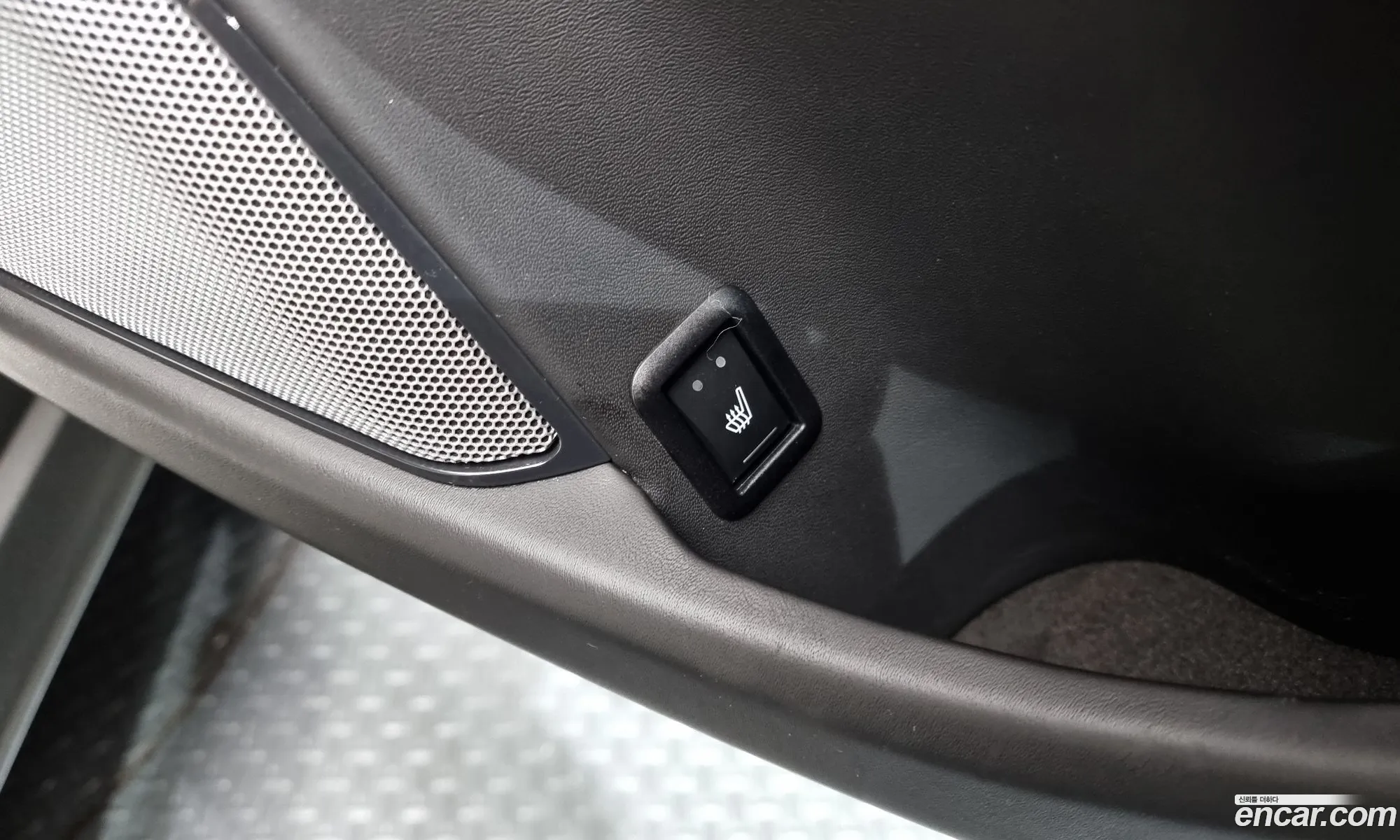Maserati Levante 2018 ZN661ZUG2KX308038 — 9