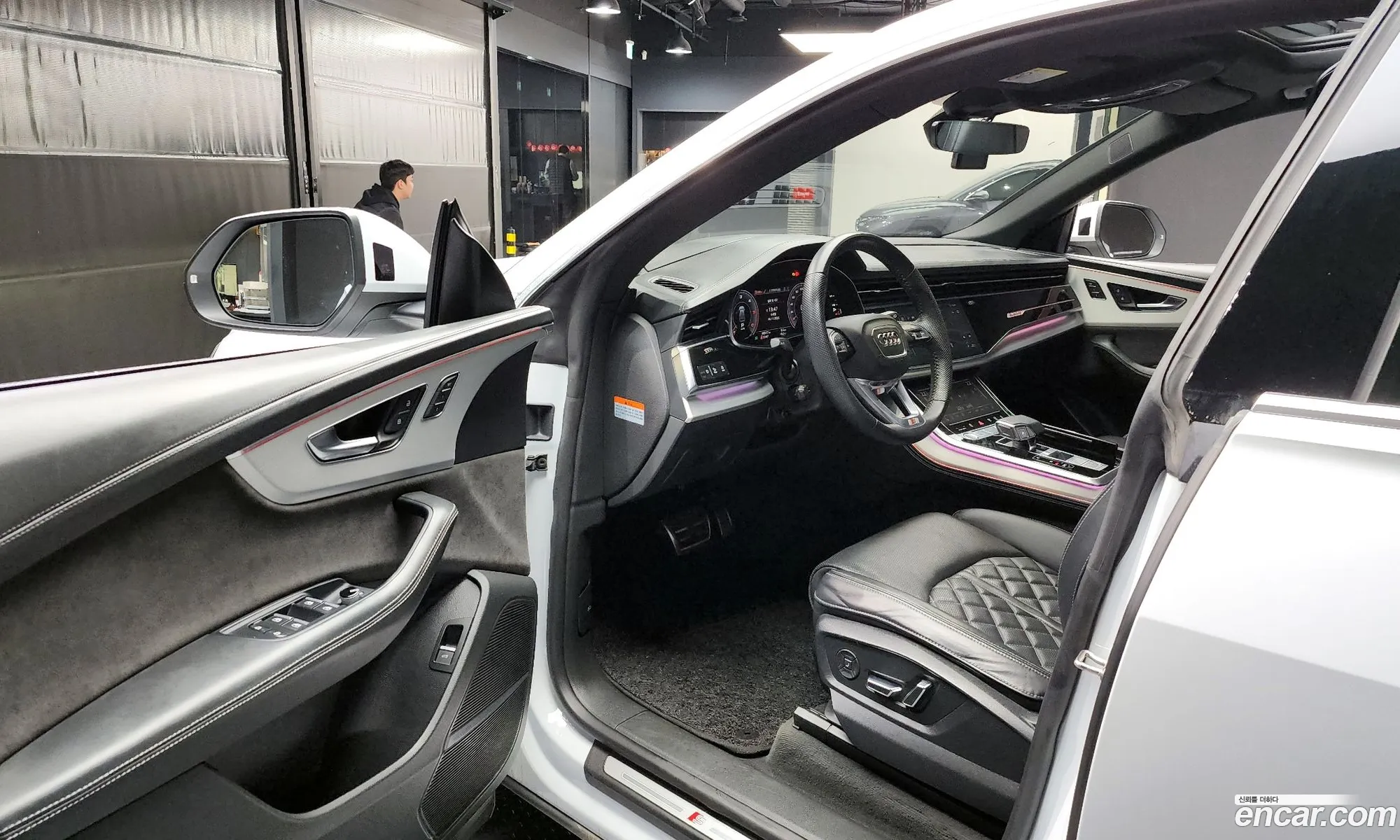 Audi Q8 2020 — 12