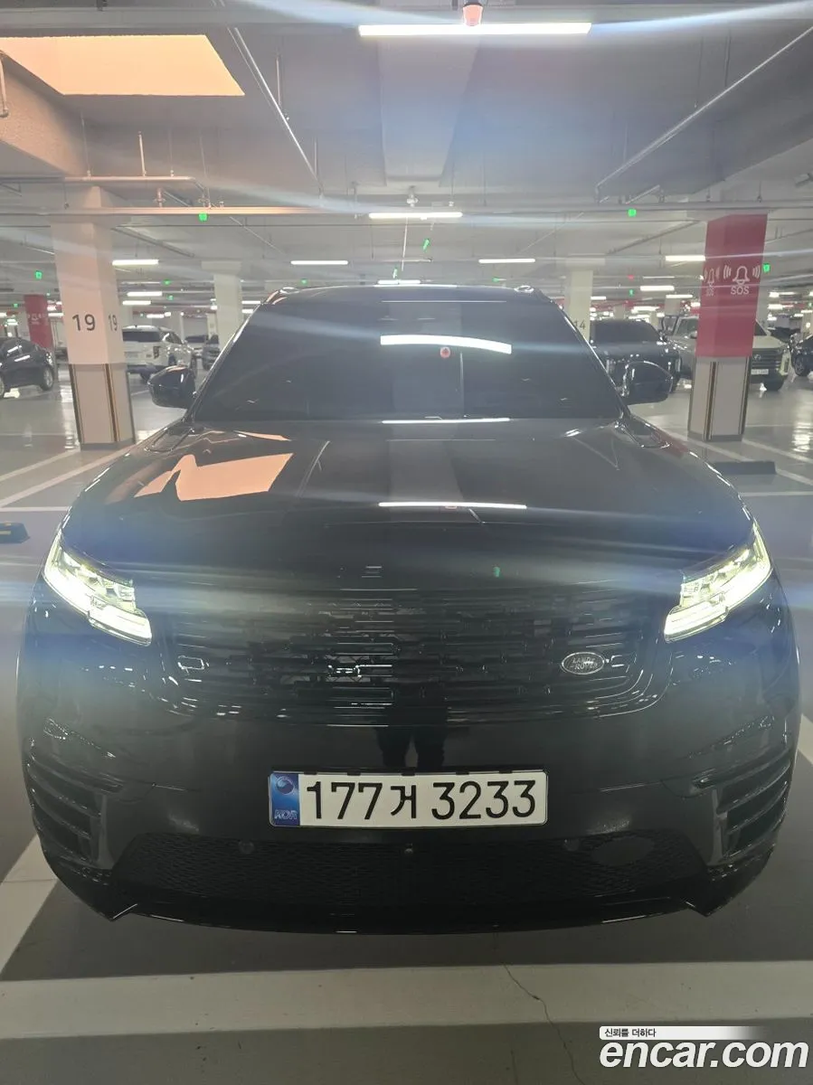 Land Rover Range Rover Velar 2024 — 17