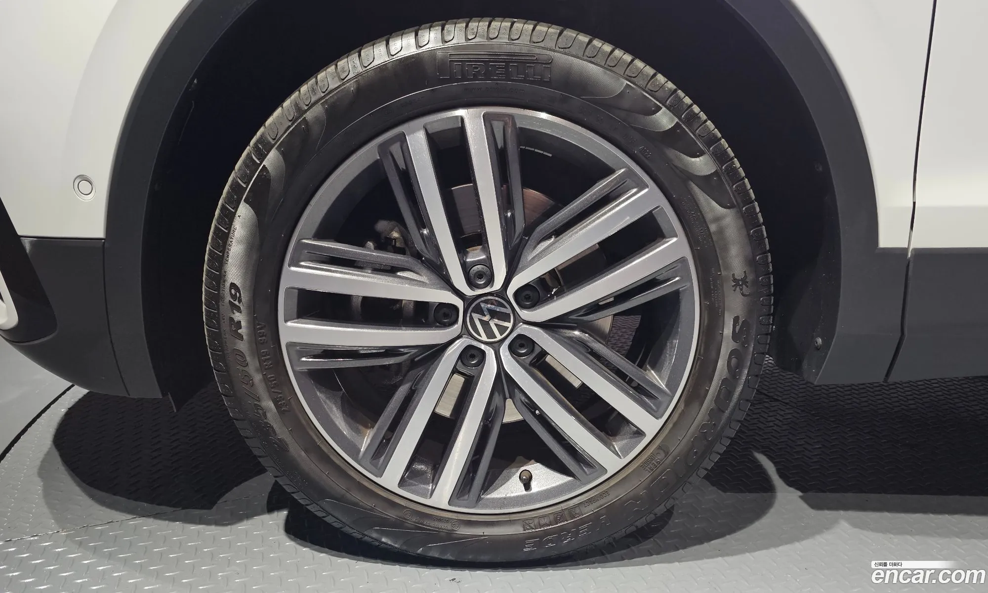Volkswagen Tiguan Allspace 2023 — 17