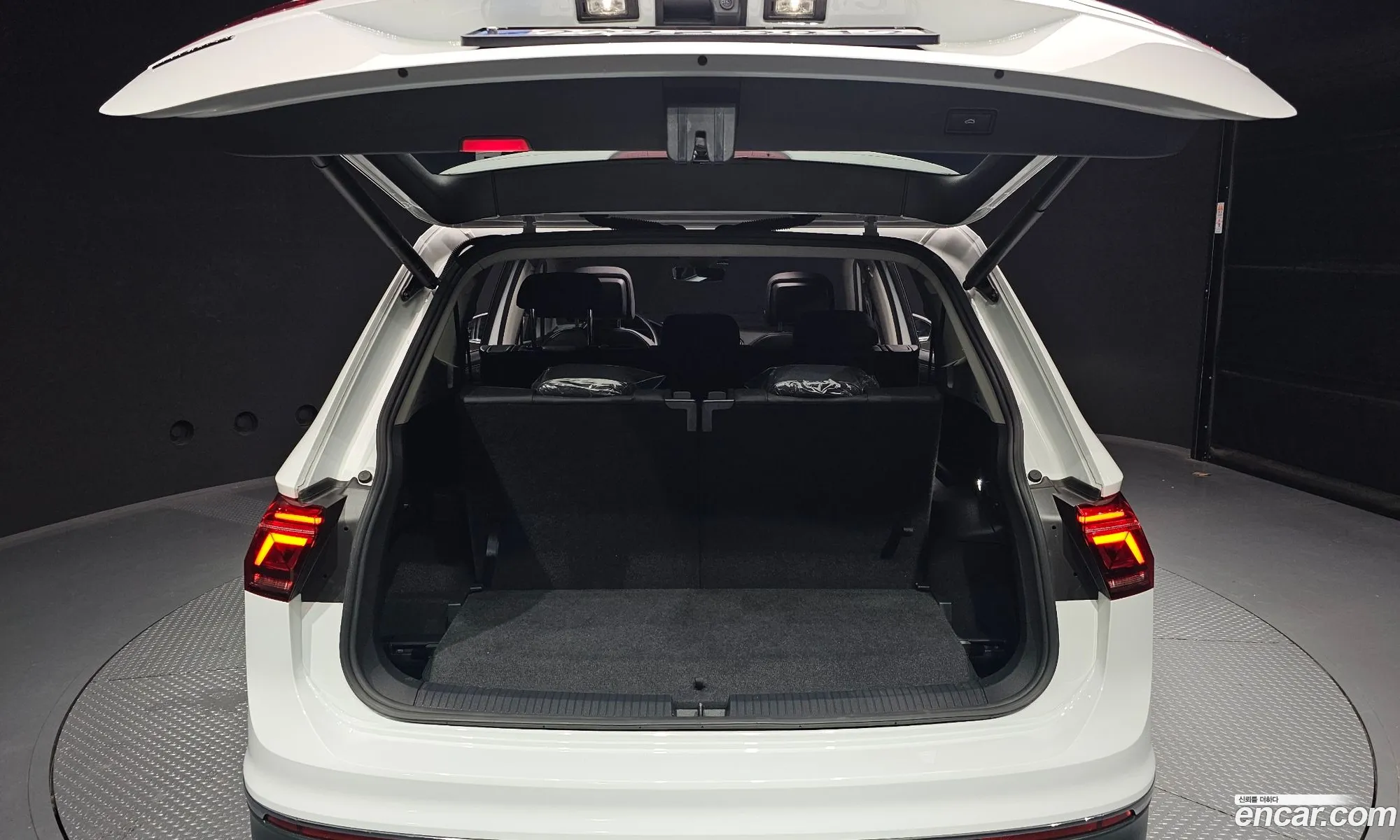 Volkswagen Tiguan Allspace 2023 — 14