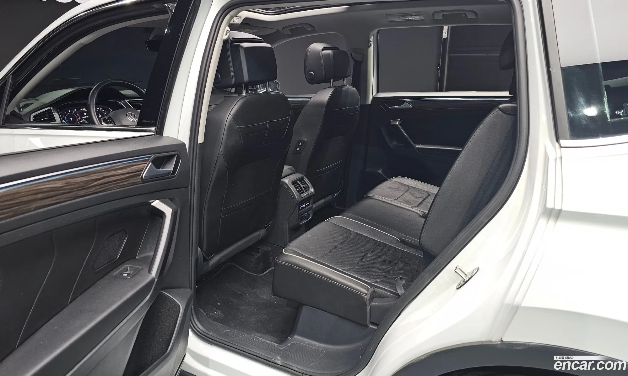 Volkswagen Tiguan Allspace 2023 — 12