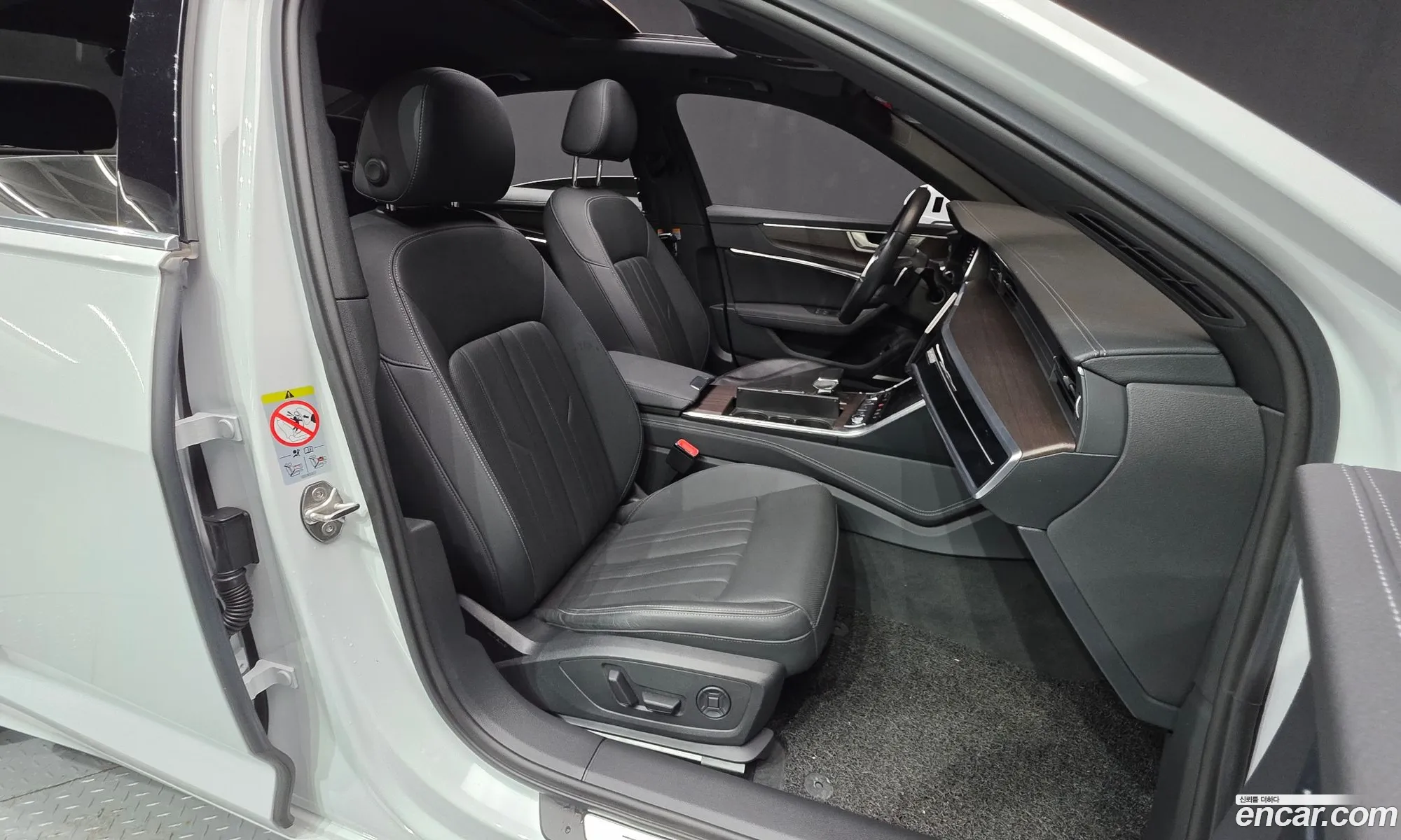 Audi A6 2023 — 18