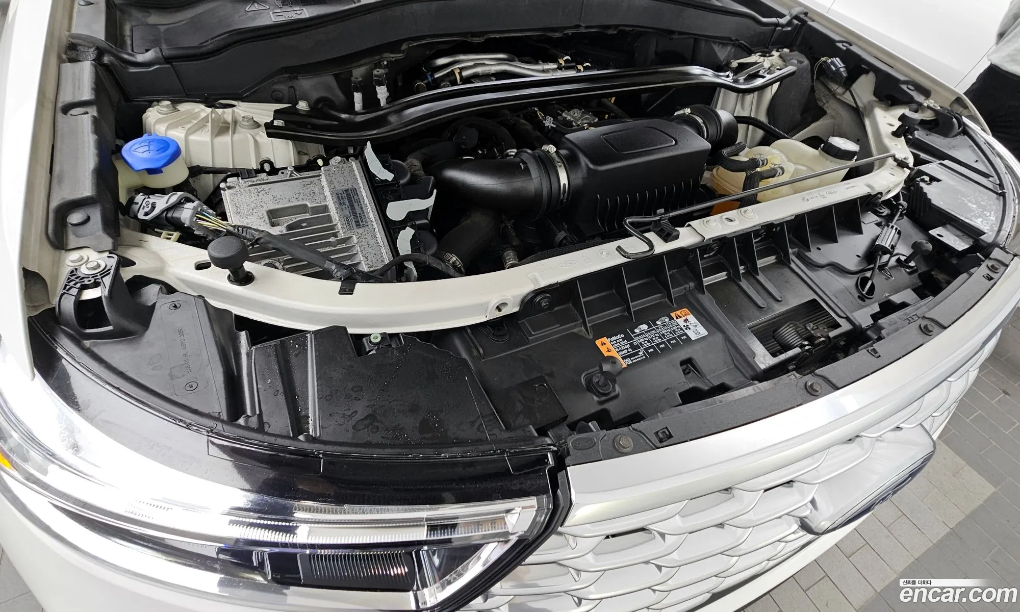 Ford Explorer 6th Gen 2021 1FM5K8HC0MGC34564 — 17