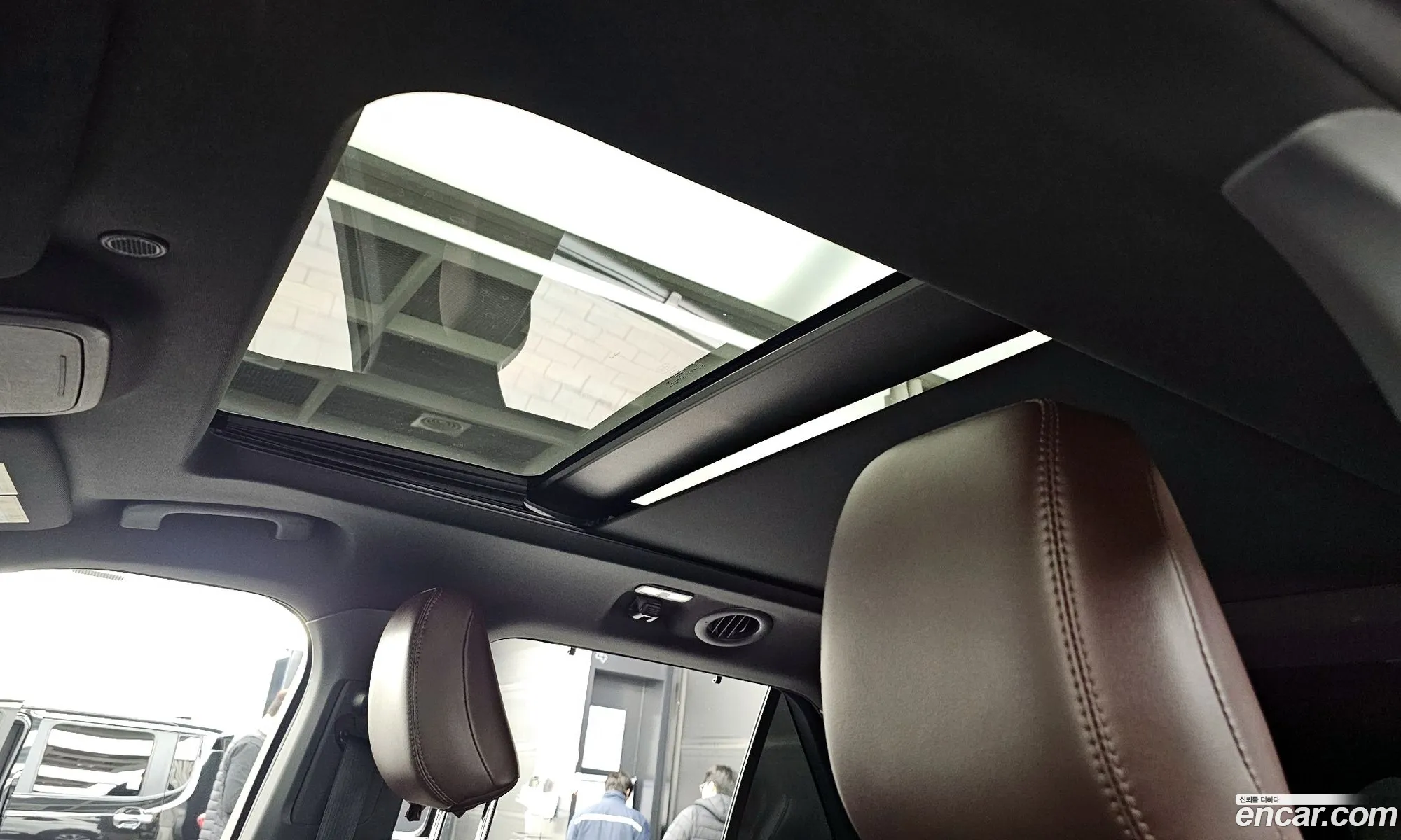Ford Explorer 6th Gen 2021 1FM5K8HC0MGC34564 — 14
