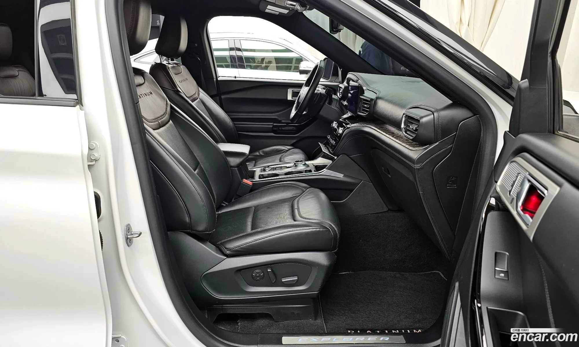Ford Explorer 6th Gen 2021 1FM5K8HC0MGC34564 — 7