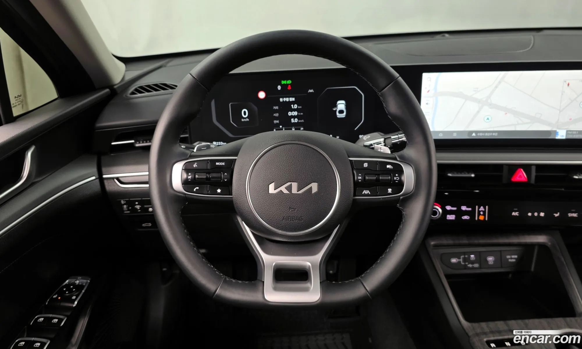 Kia K5 2025 — 17