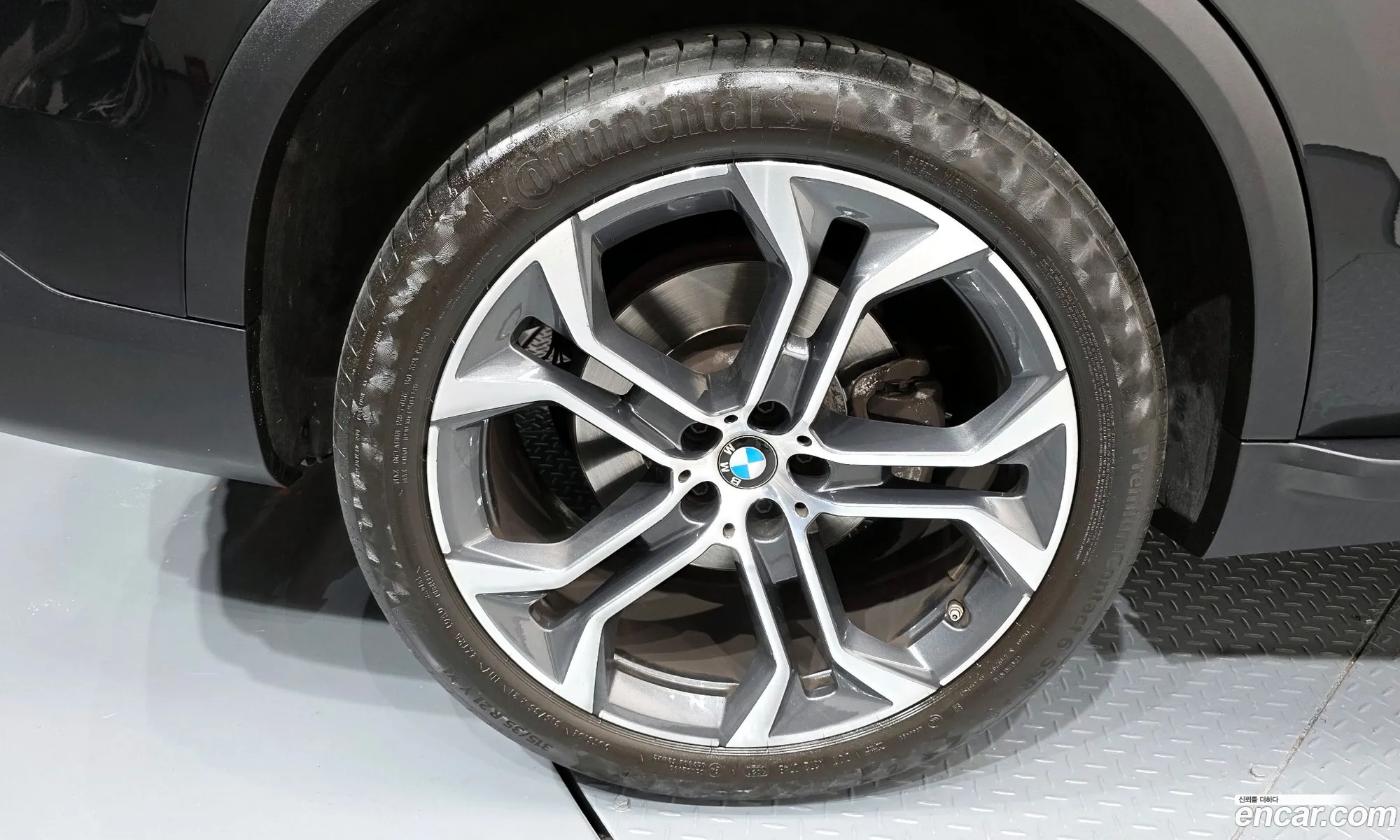 BMW X5 2020 — 16
