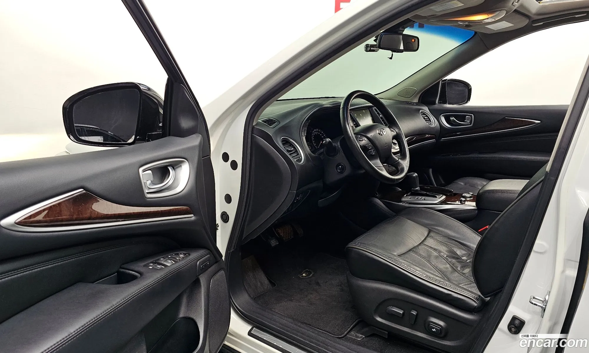 Infiniti JX35