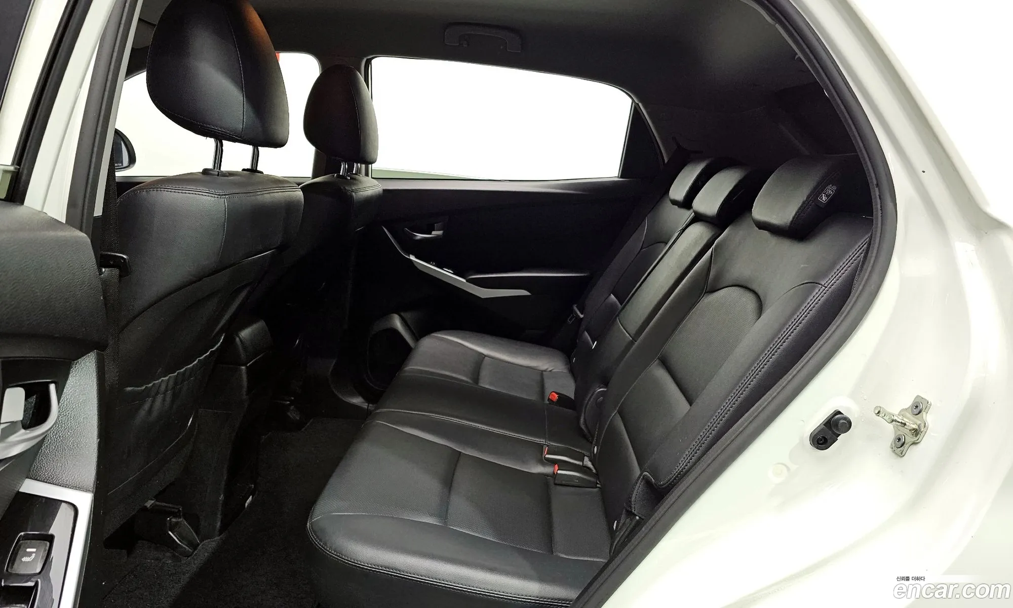 KG Mobility (SsangYong) Style Korando C 2018 — 17