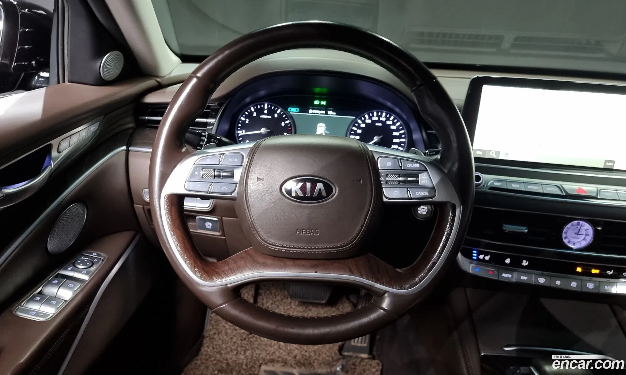 Kia The K9 2018 — 10