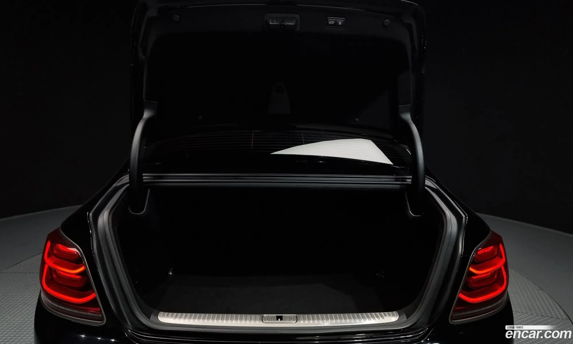 Kia The K9 2018 — 18