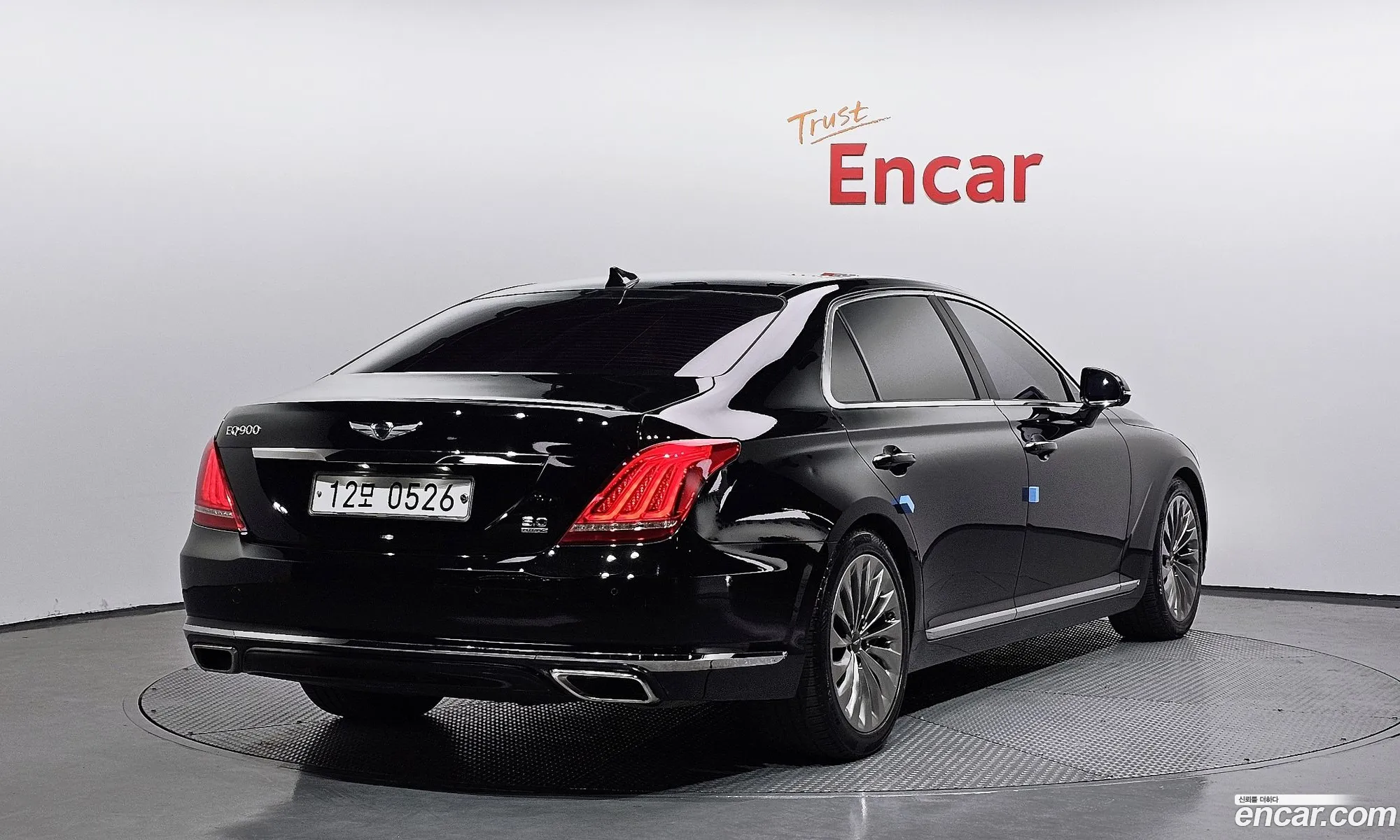 Genesis EQ900 2016 — 19