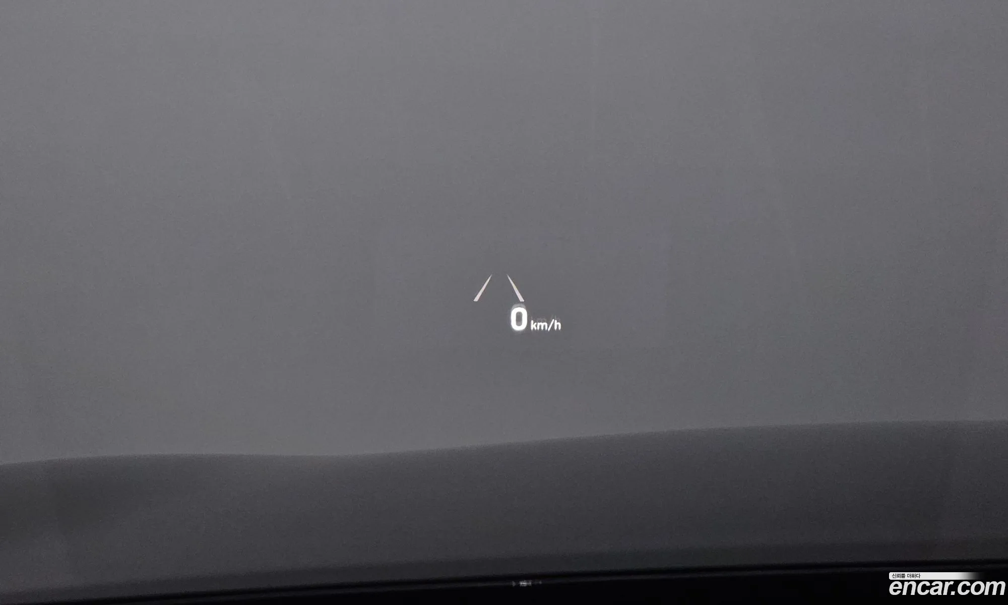 Genesis EQ900 2016 — 15